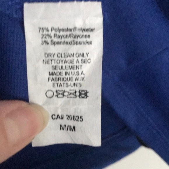 💛 Guess bodycon dress EUC - Picture 4 of 4